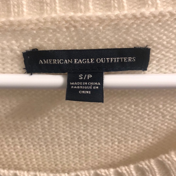 American Eagle sweater with designs - Picture 3 of 4